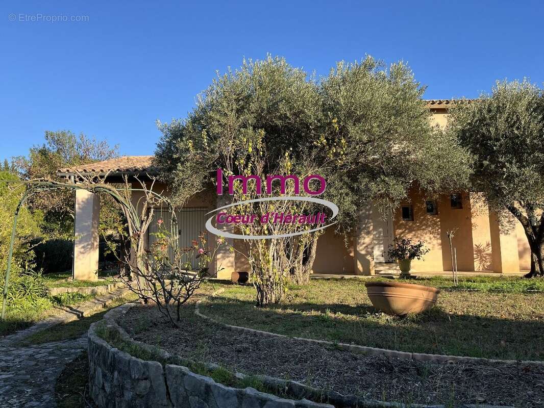 Grande villa familiale 5 chambres sur 1605 m² de terrain - photo 10