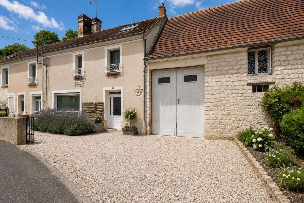Maison de 5 pièces de 130 m² à Neufchelles - photo 14