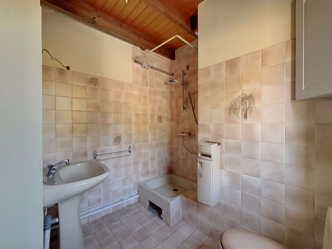 Maison à FONTAINE-HENRY