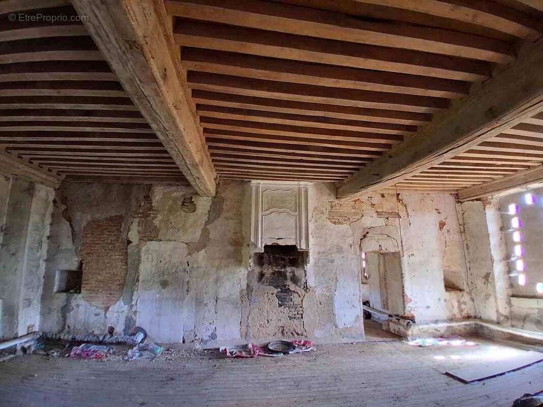 Autre à SERRIGNY-EN-BRESSE