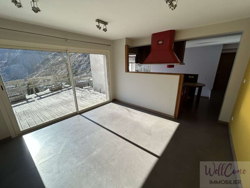 Maison à SAINT-MICHEL-DE-MAURIENNE