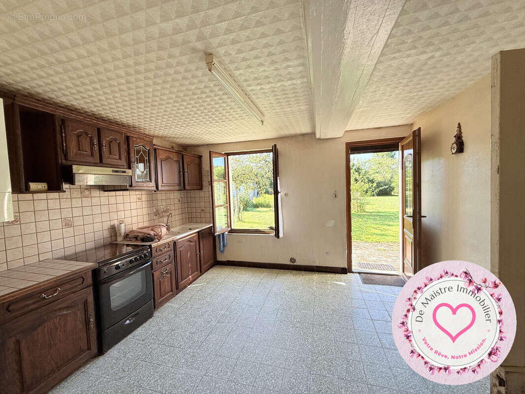 Maison à VILLEMURLIN