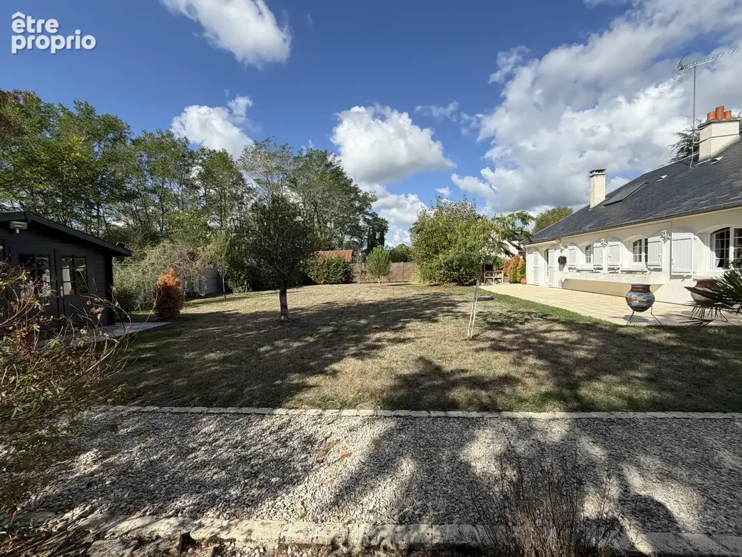 Maison individuelle climatisée de plain-pied - 116 m2 - 4 chambres - Terrain de 1 153 m2 - Orléans Sud - photo 3