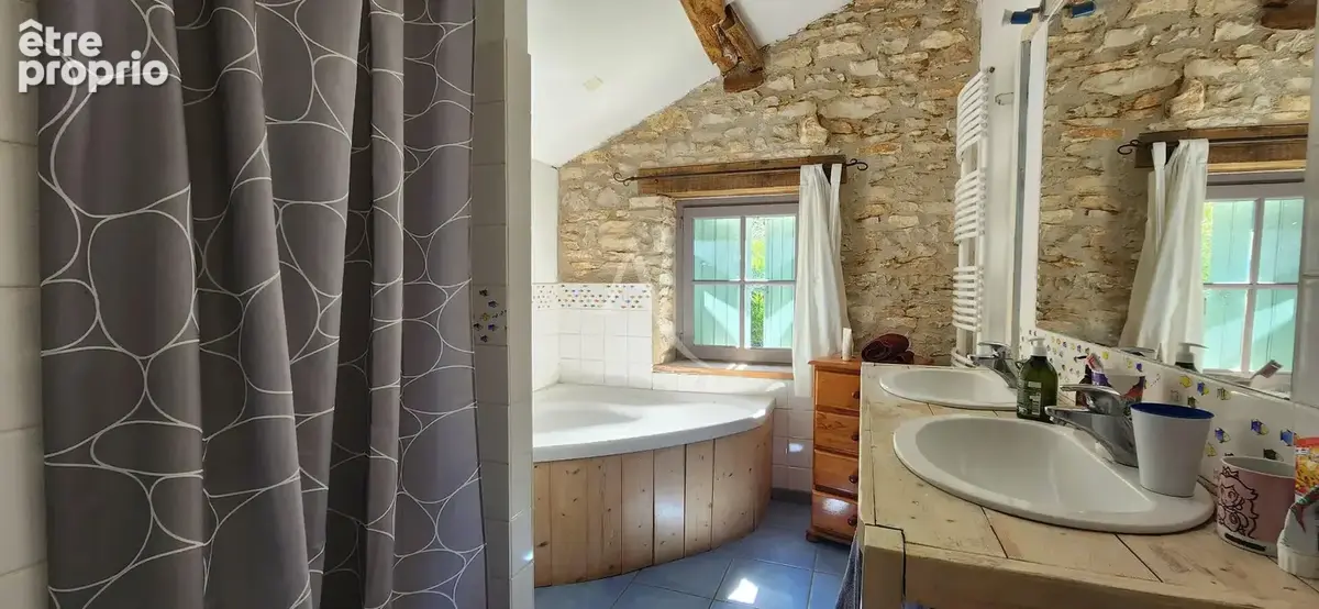 Chaunay - maison pierre - 4 chambres - jardin - photo 11