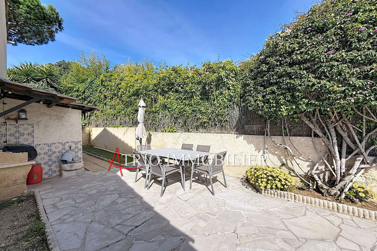 Maison à CAGNES-SUR-MER