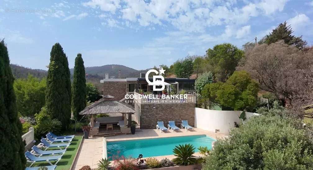 Maison à BORMES-LES-MIMOSAS