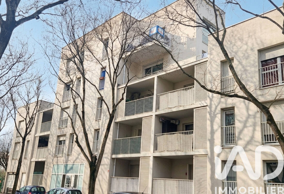 Photo 1 - Appartement à LYON-8E