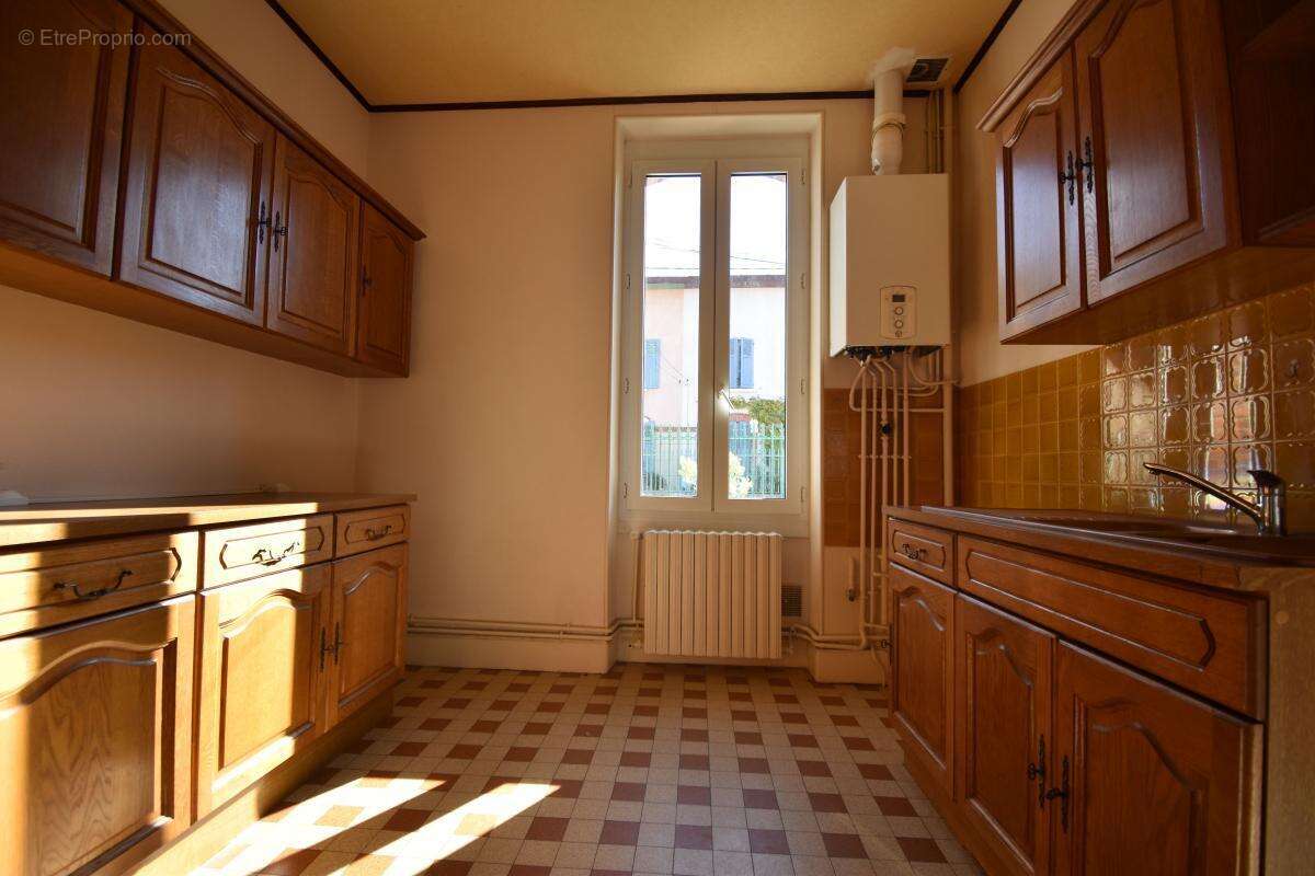 Maison à COSNE-COURS-SUR-LOIRE