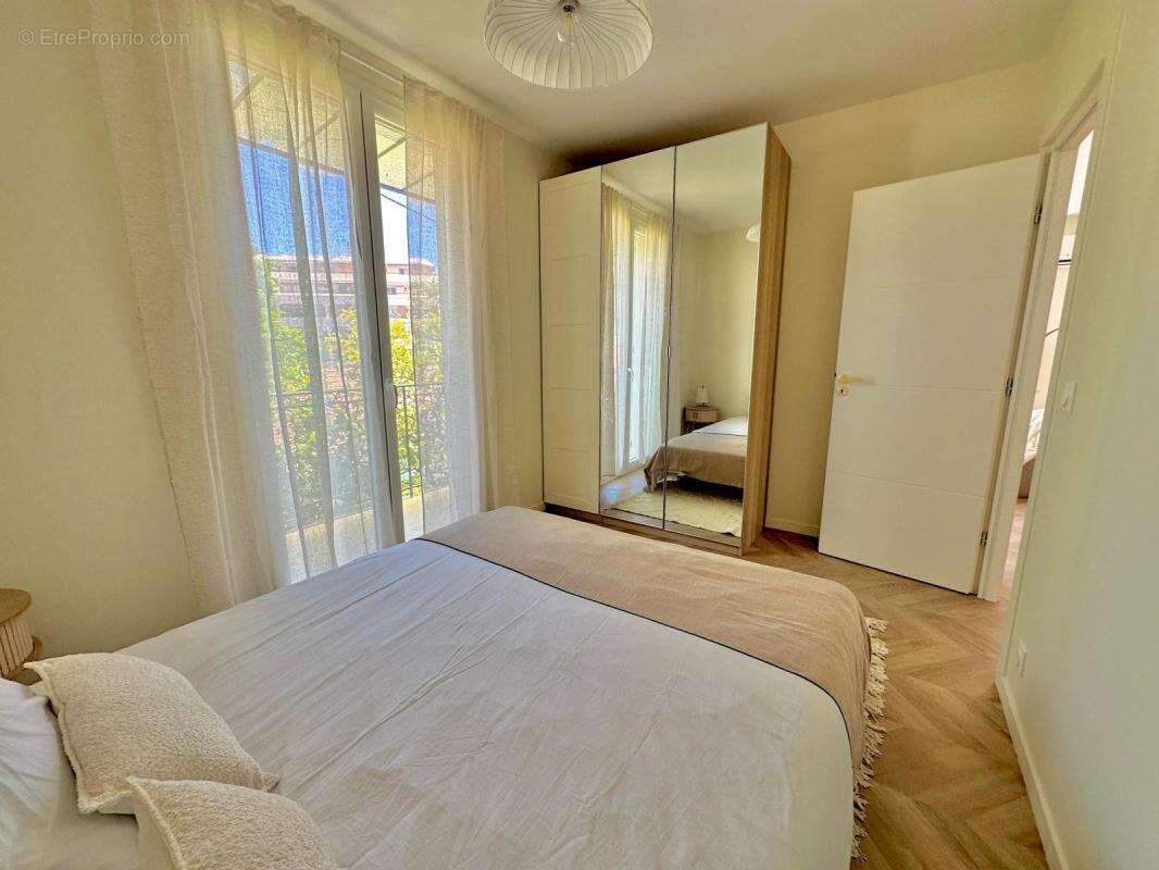 Appartement à ROQUEBRUNE-CAP-MARTIN
