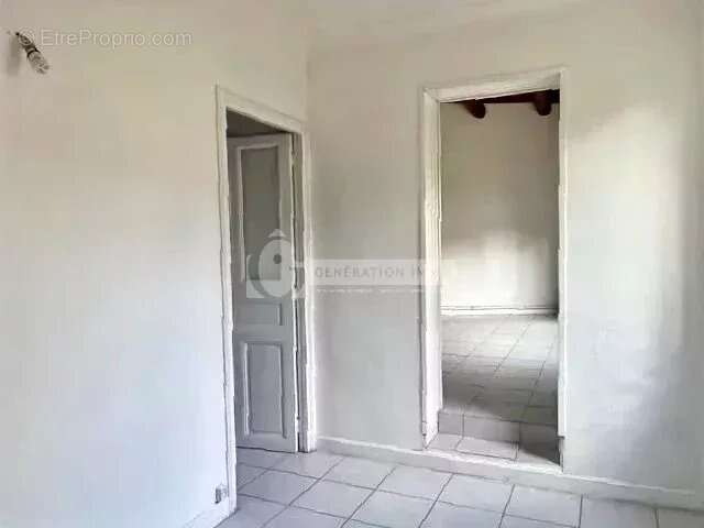 Maison à FONTVIEILLE