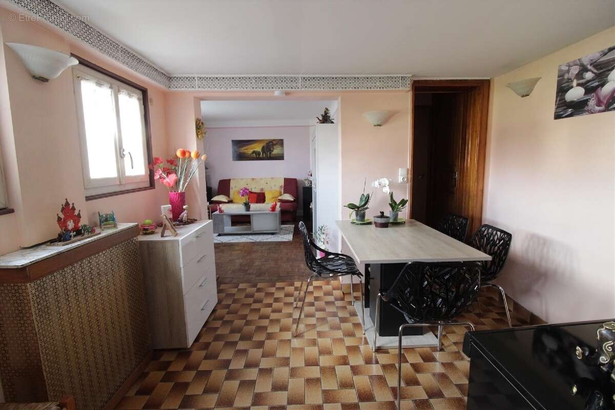 Maison à YERRES