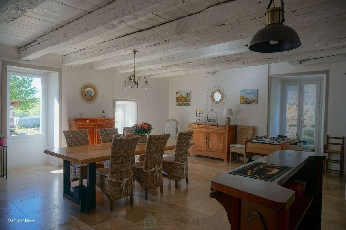 Maison à SAINT-SAUD-LACOUSSIERE