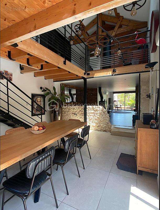 Maison à LE HAILLAN