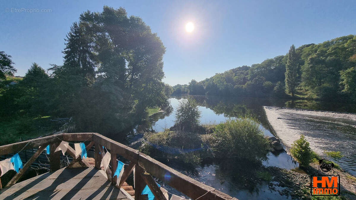 Maison à SAINT-JUNIEN