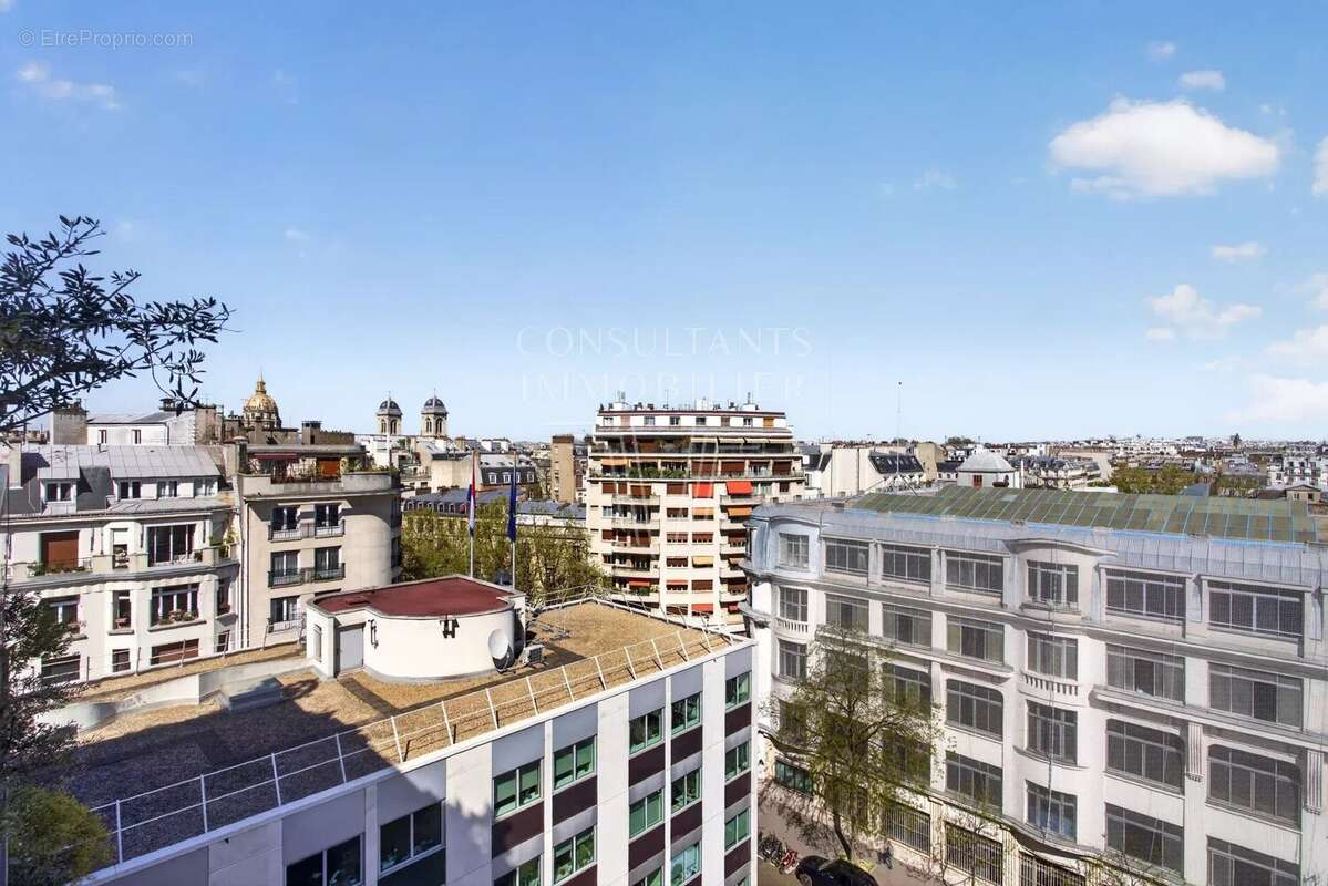 Appartement à PARIS-7E