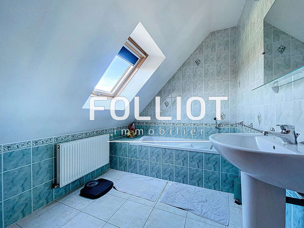 A VENDRE  à Gavray-sur-Sienne - Exclusivité FOLLIOT - photo 8