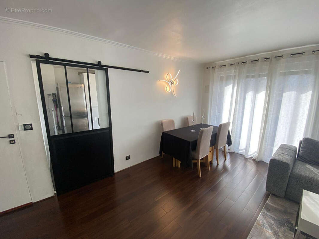 Appartement à MERY-SUR-OISE