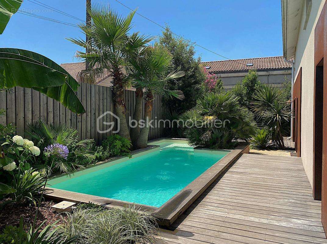 Maison à LE HAILLAN