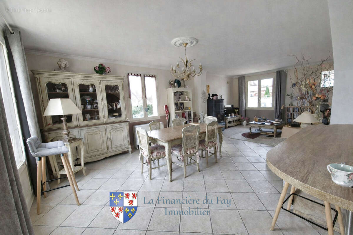 Maison à ANIZY-LE-CHATEAU