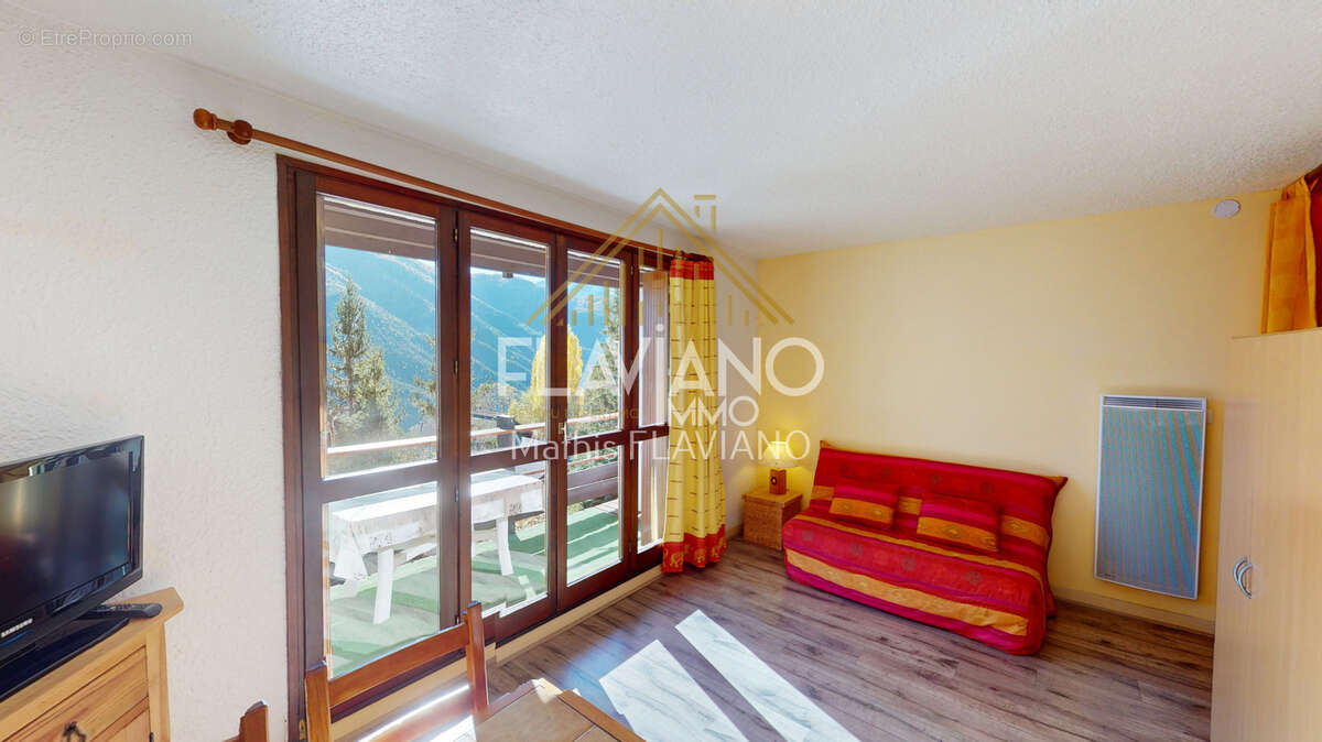 Appartement à UVERNET-FOURS