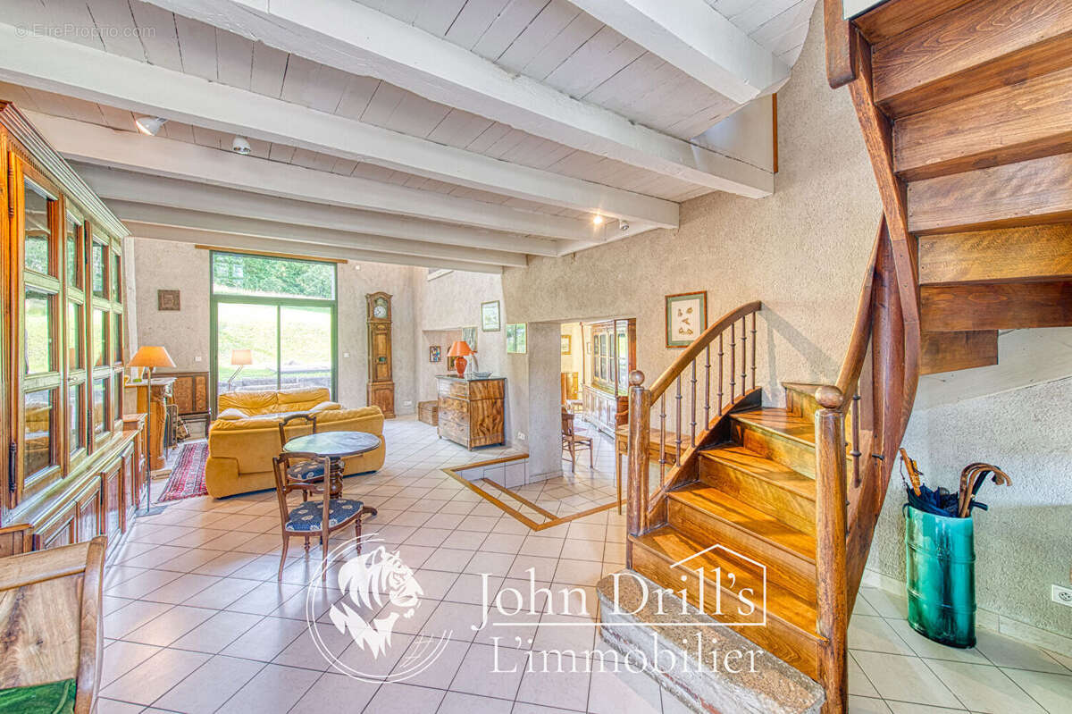 Maison à CHATILLON-LA-PALUD