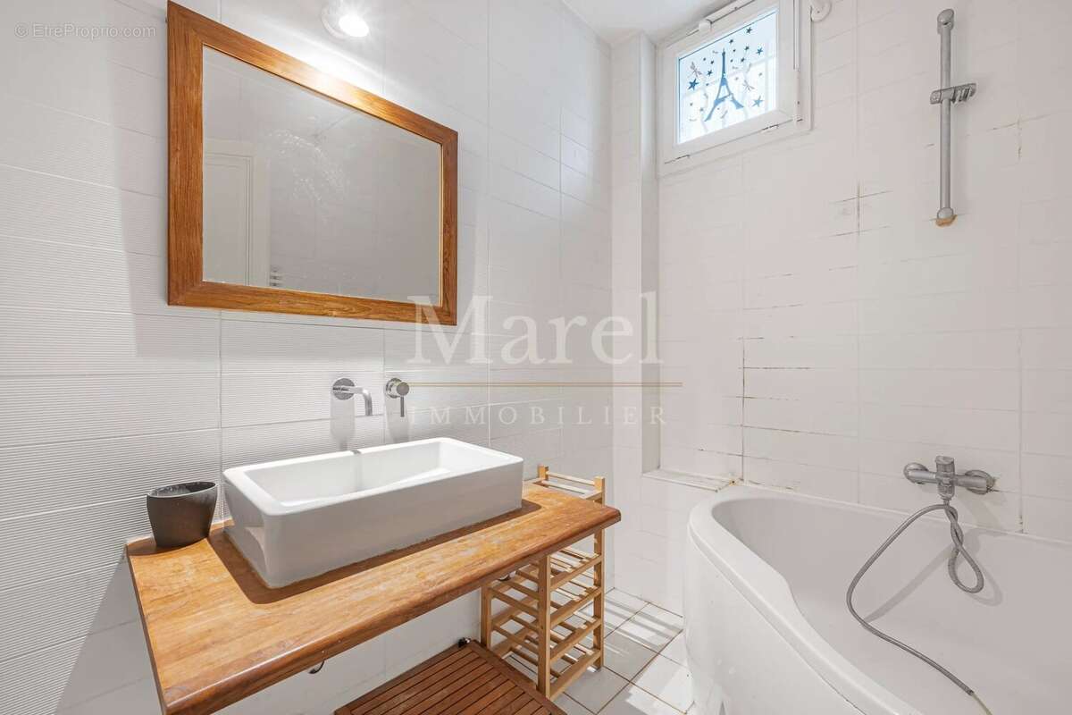 Appartement à PARIS-15E