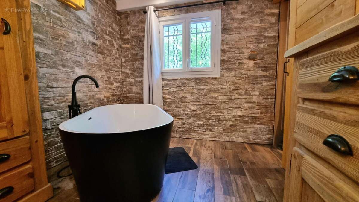 Maison Montmin 13 pièces 260 m2 - photo 11