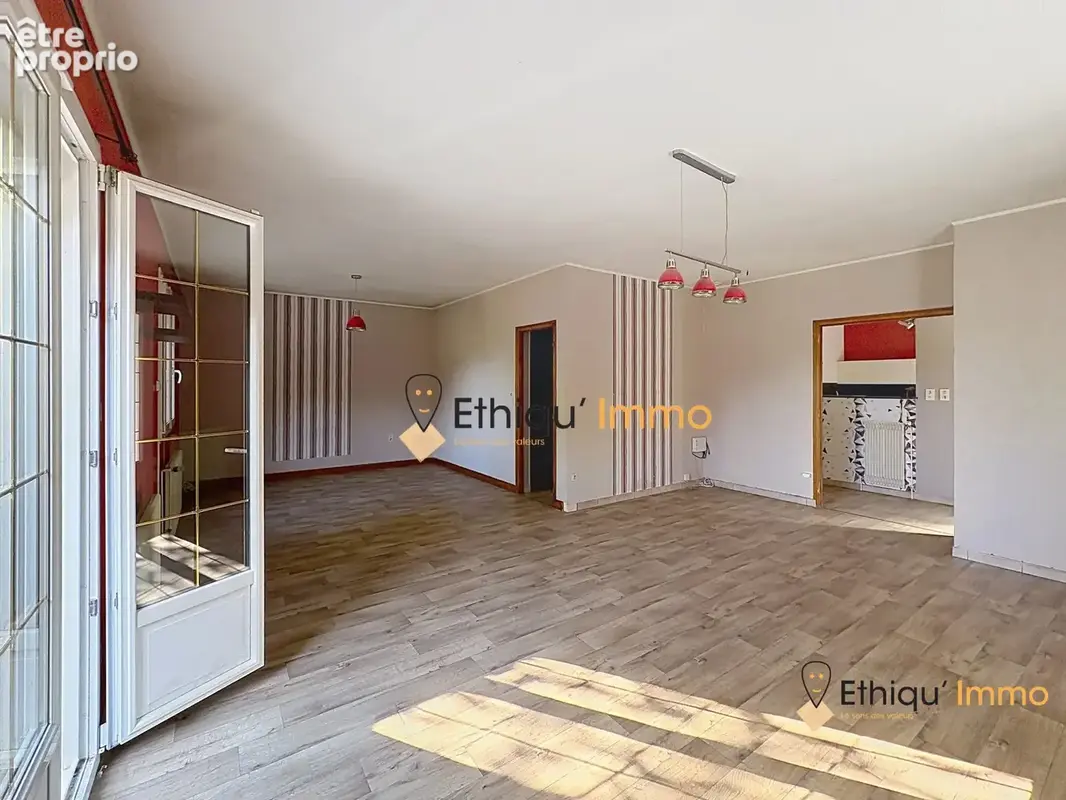 Maison 6 pièces 118 m² à vendre à Longpre-Le-Sec (10140) - photo 2