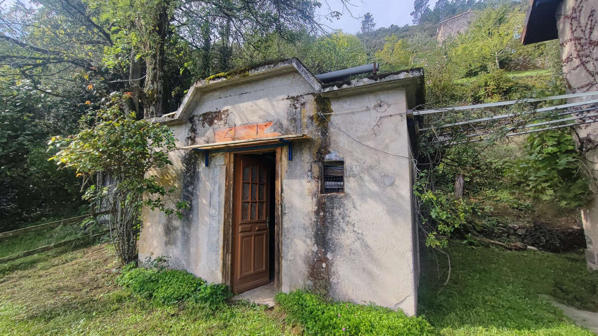 Maison à SAINT-FORTUNAT-SUR-EYRIEUX