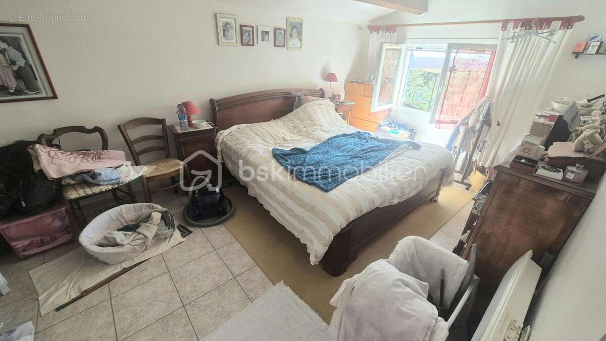 Maison à SOLLIES-TOUCAS