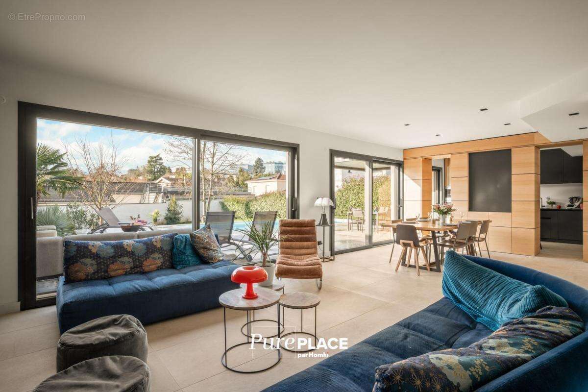 Maison à SAINT-CYR-AU-MONT-D'OR