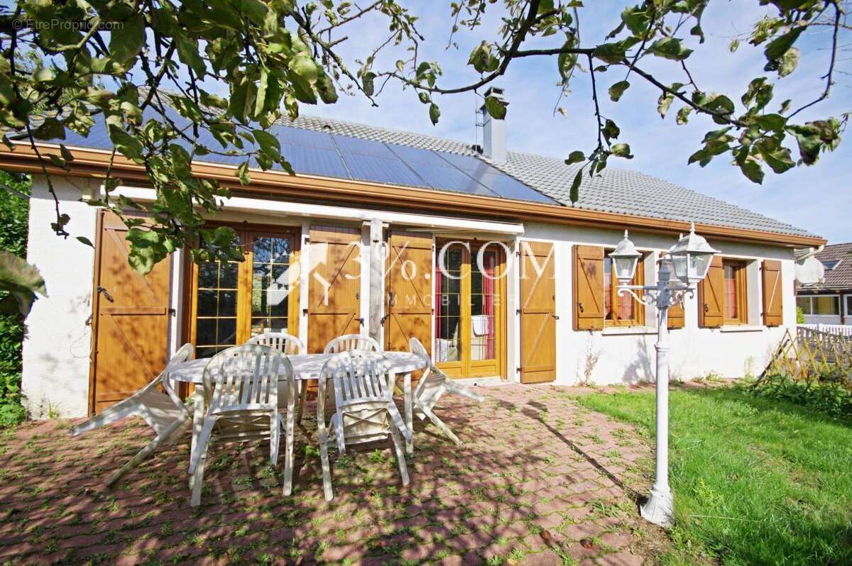 Maison à VIGNACOURT