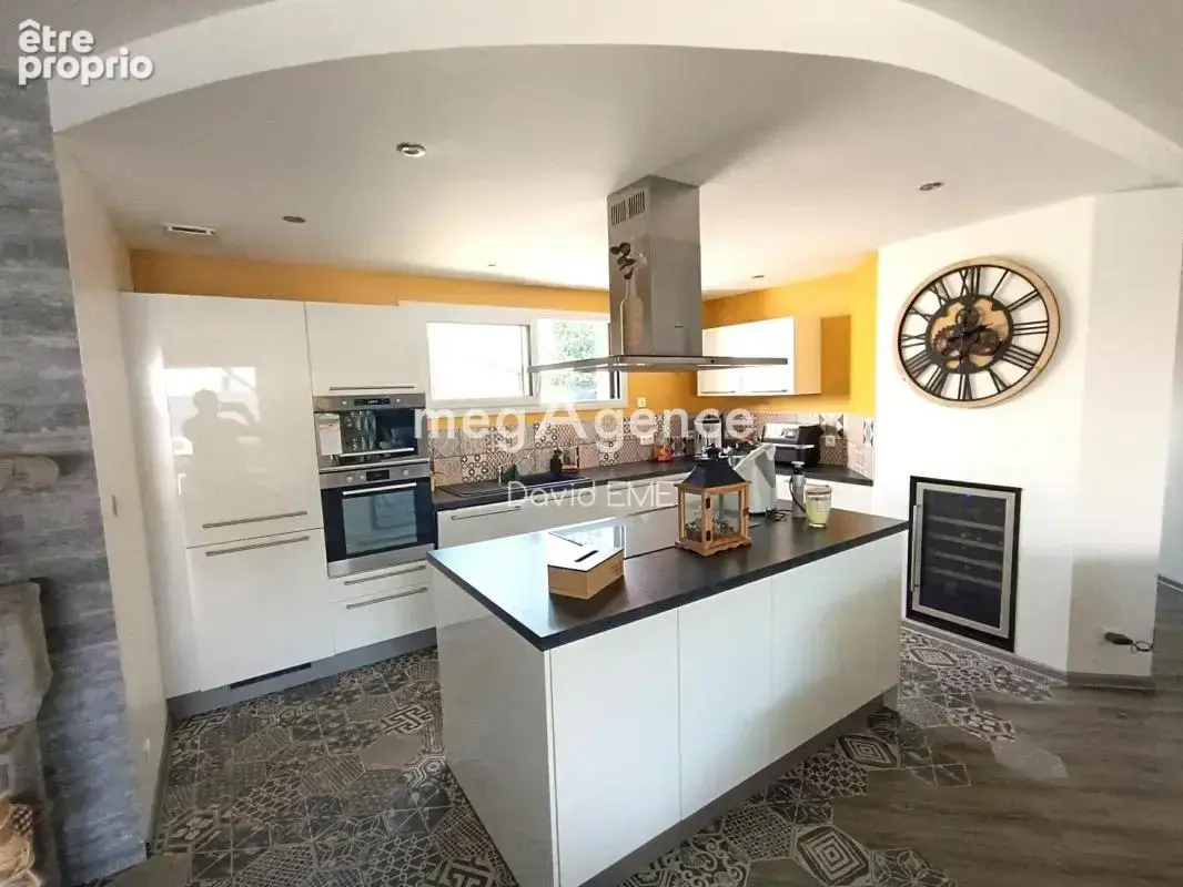 6 Pièces, 125 m2, 4 chambres, PISCINE - photo 8