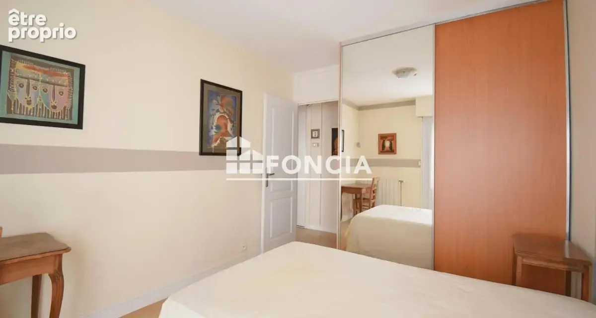 Proche commerces et services, quartier calme - photo 4