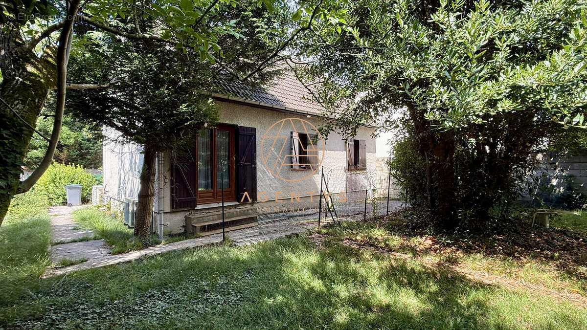 Maison à LE PLESSIS-TREVISE
