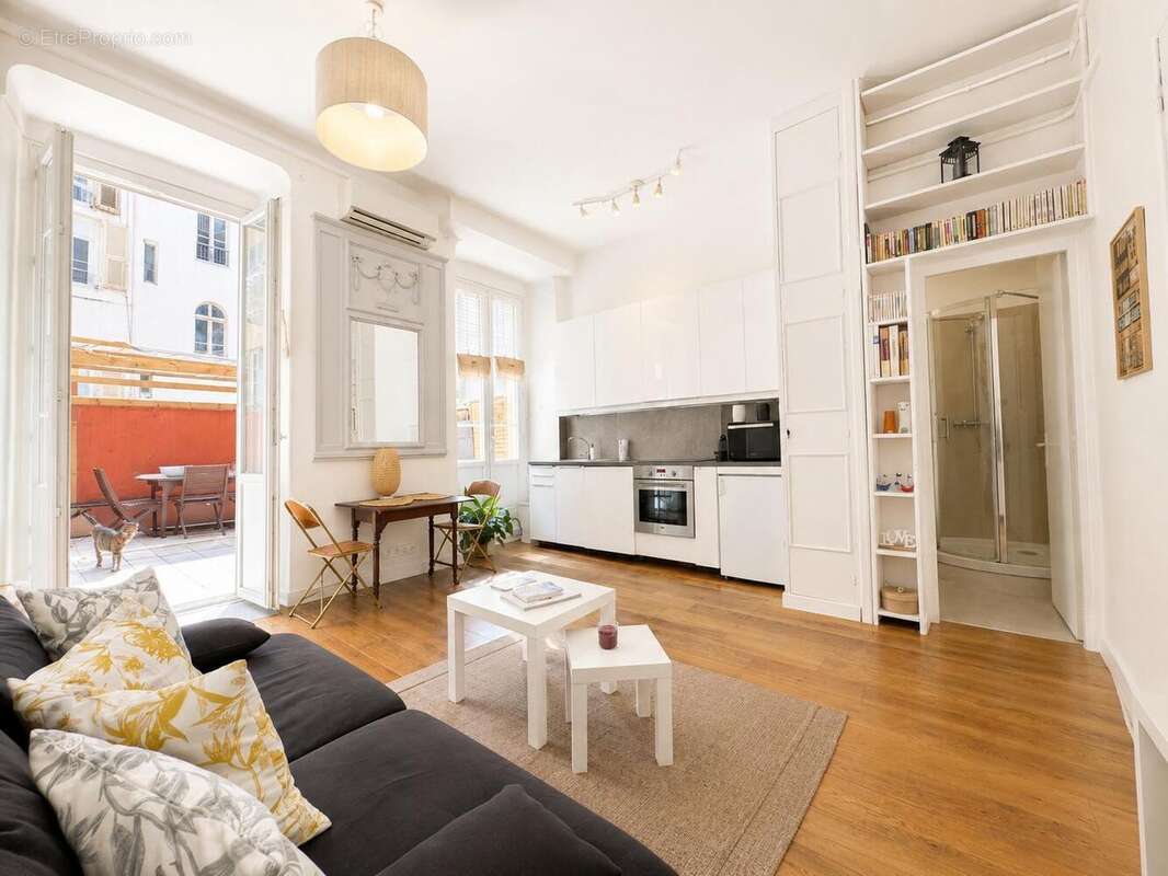   - Appartement à NICE