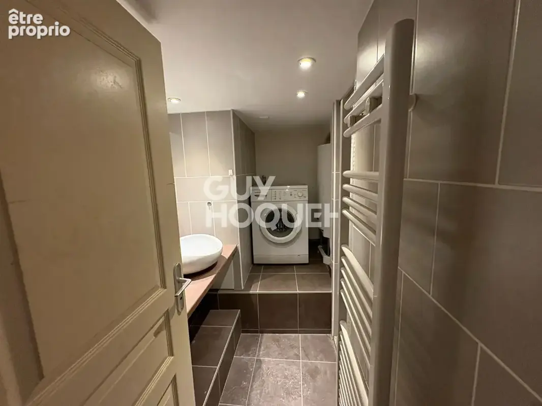 A vendre 3 pièces de 59 m² à Lyon 5 - Vieux Lyon. - photo 7