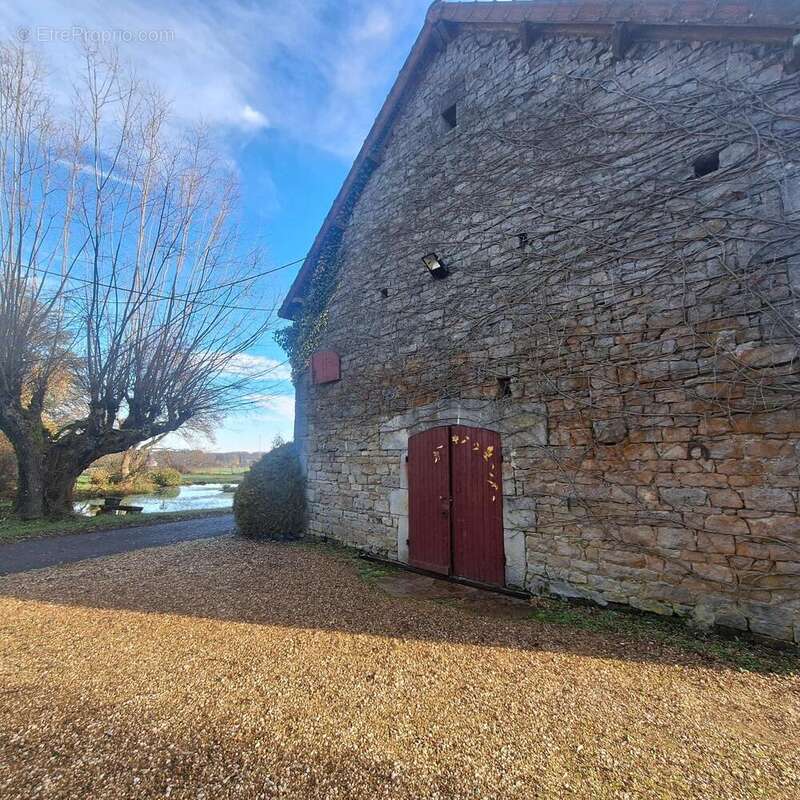 Photo 3 - Maison à SAINT-EMILAND
