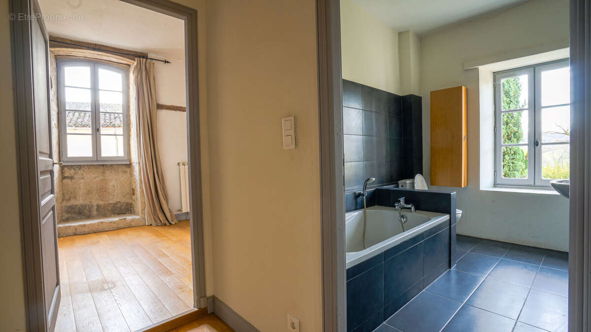 Maison à BAGAT-EN-QUERCY