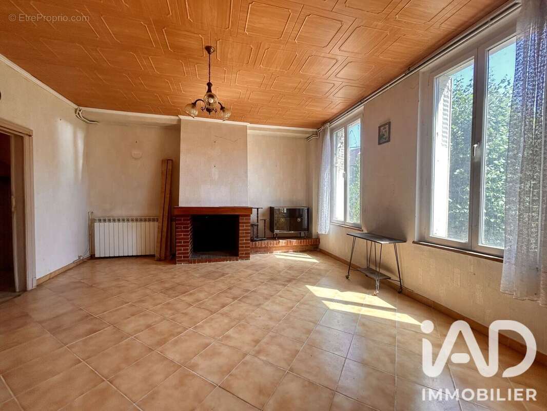 Photo 3 - Maison à ESTISSAC