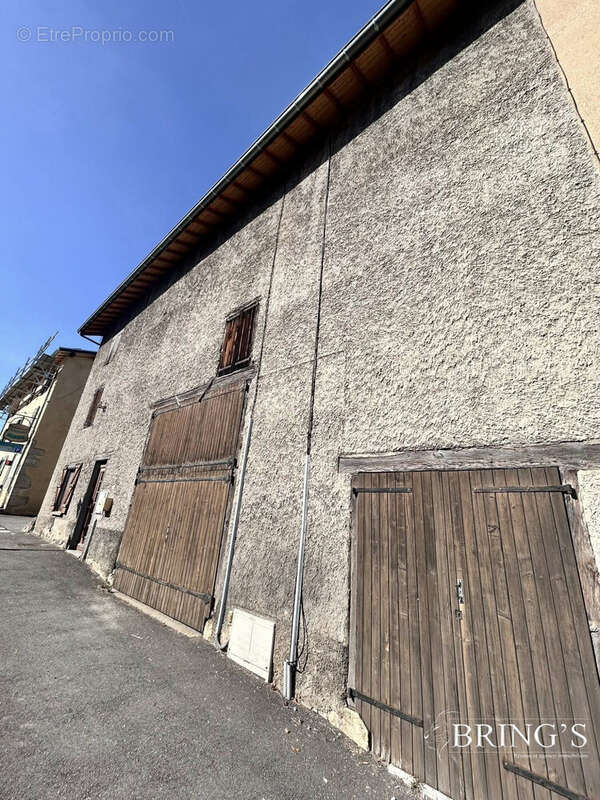 Maison à MONTFERRAT