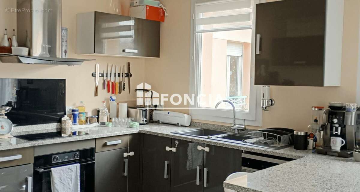 Appartement à SAINT-PIERRE-DU-PERRAY