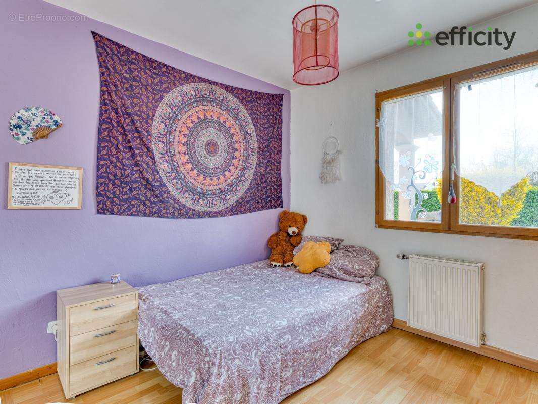 Maison à L'ISLE-D'ABEAU