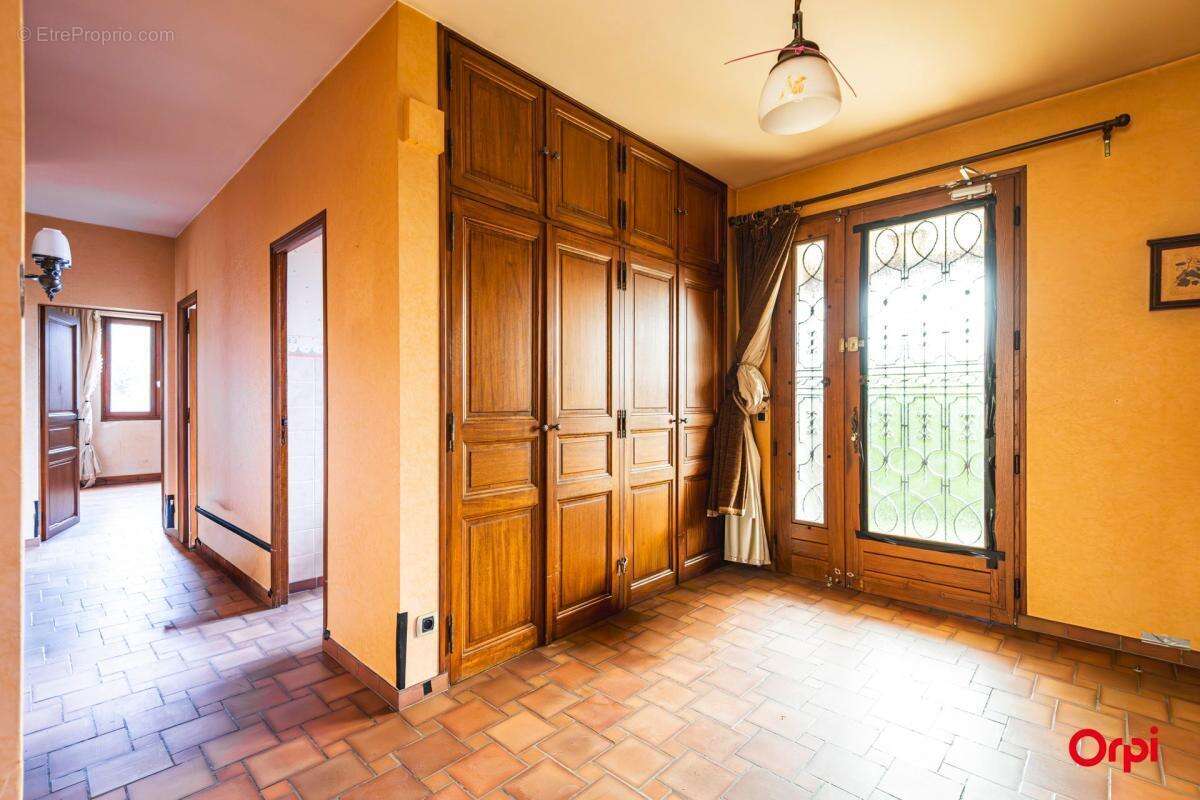 Maison à CHIGNY-LES-ROSES
