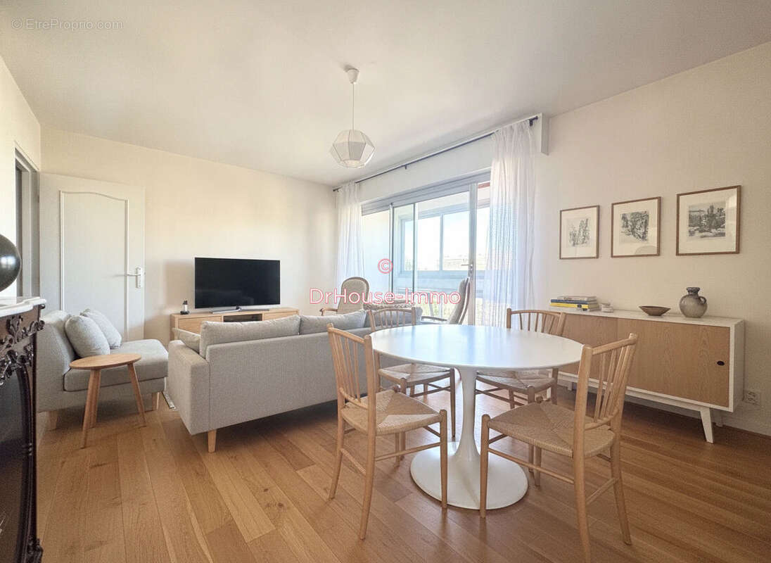 Appartement 87 m² à Poitiers  - photo 2