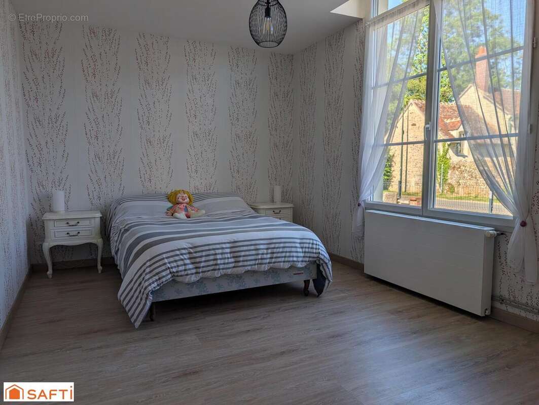 Maison 140 m² à Feings  - photo 8
