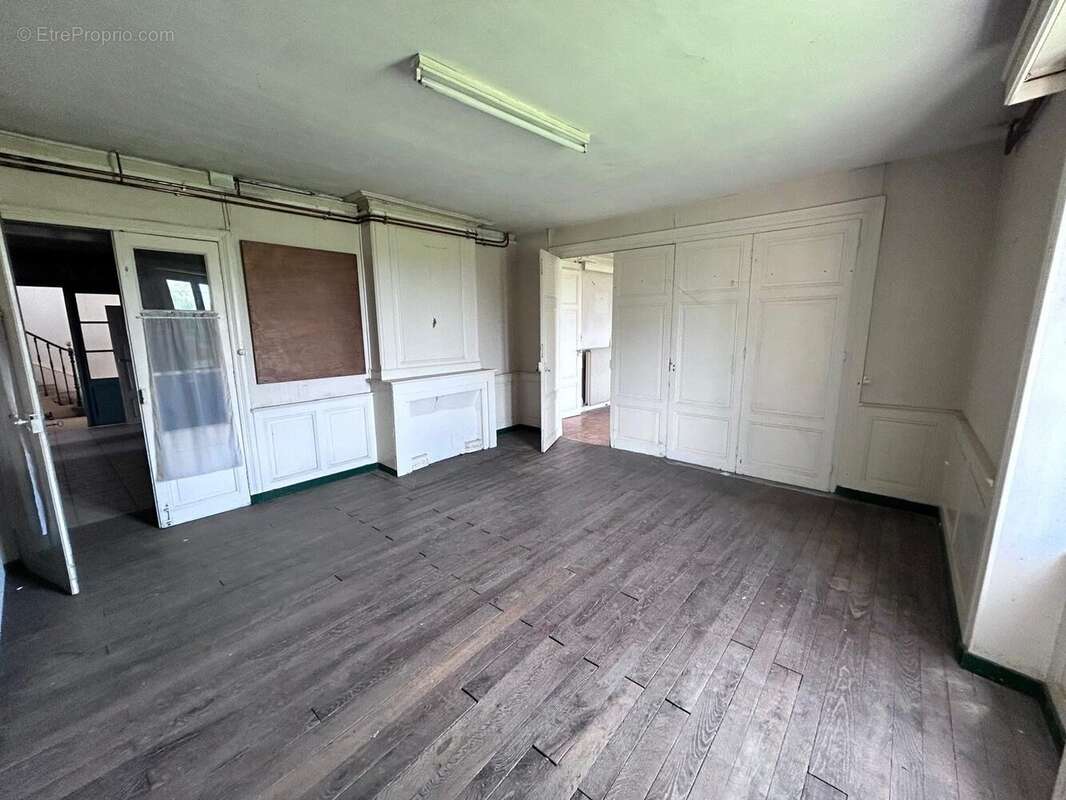 Appartement à COUTOUVRE