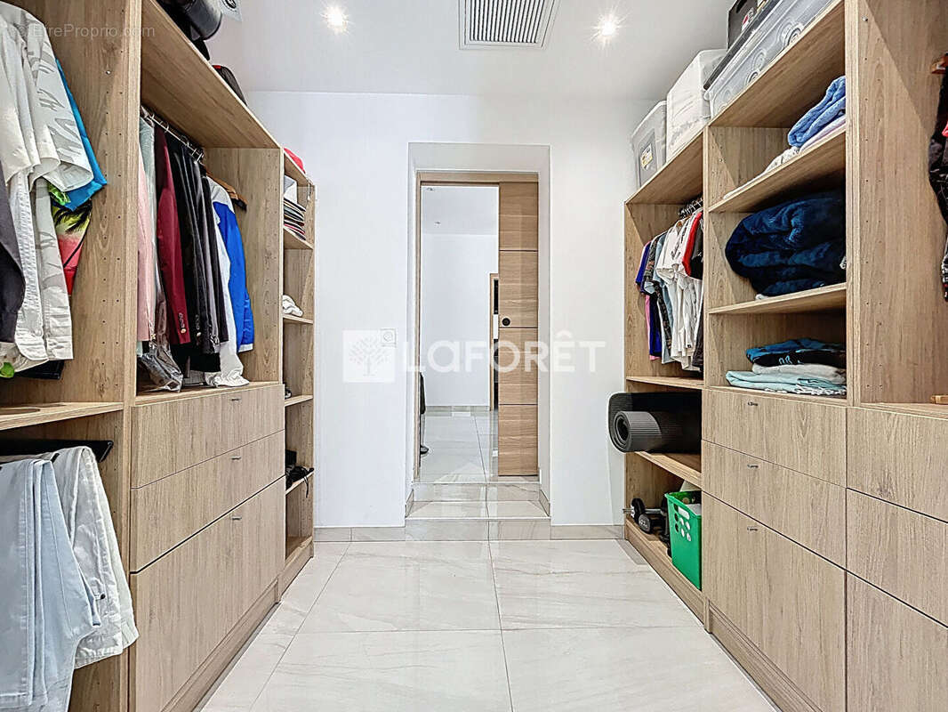 Maison à ROQUEVAIRE