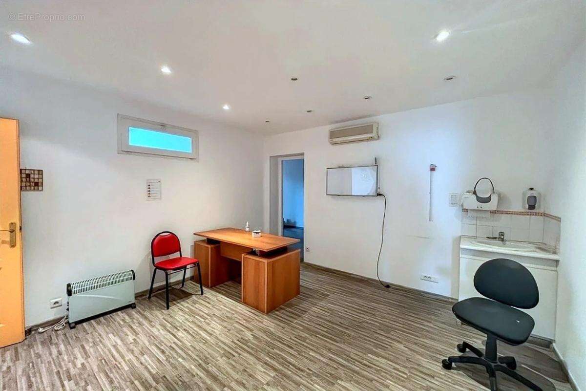 Locaux/Biens immobiliers - photo 5