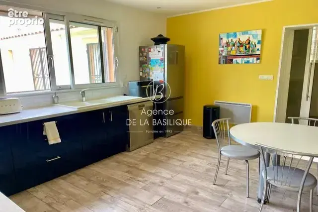 Maison 190 m² à Nans-Les-Pins  - photo 7